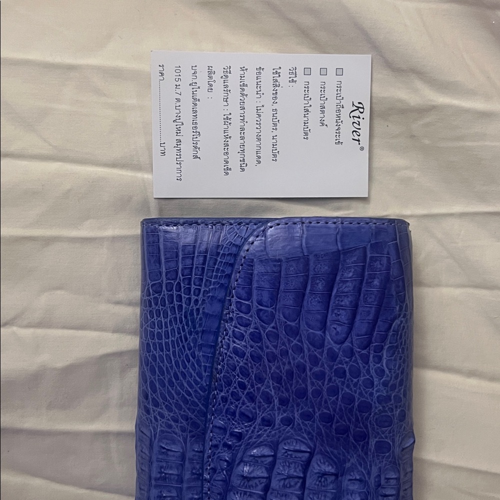 River Crocodile Skin Wallet Periwinkle-Blue - Picture 3 of 9